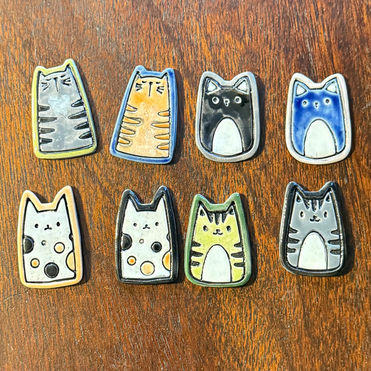 Tuxedo Cat Needle Minders