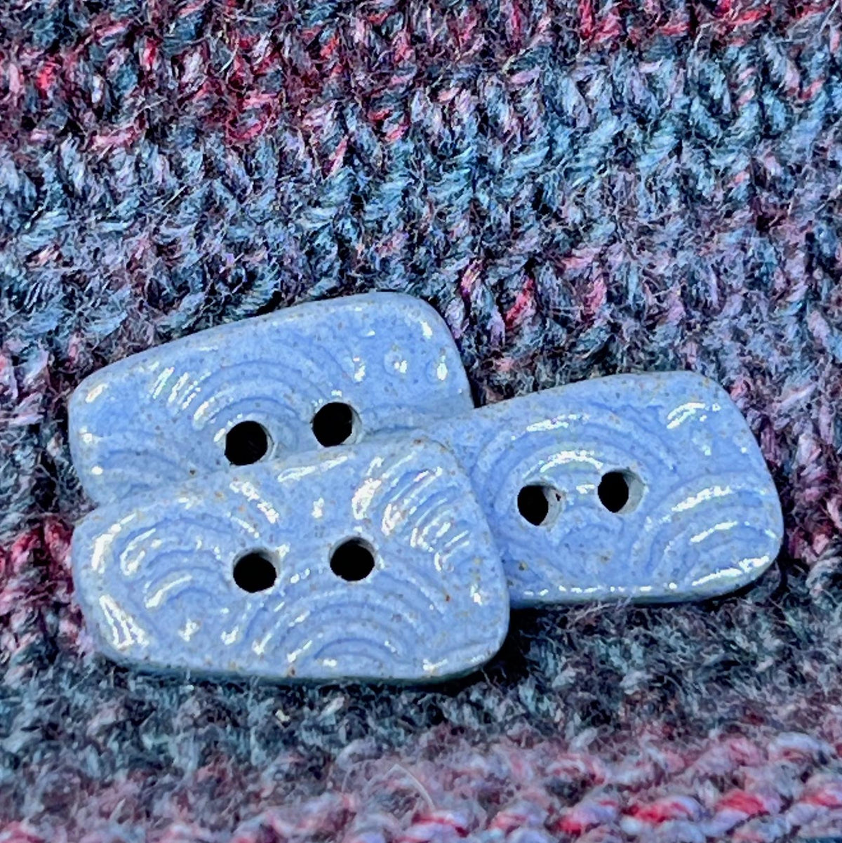 3 Blue Porcelain Wave Patterned Triangular Buttons