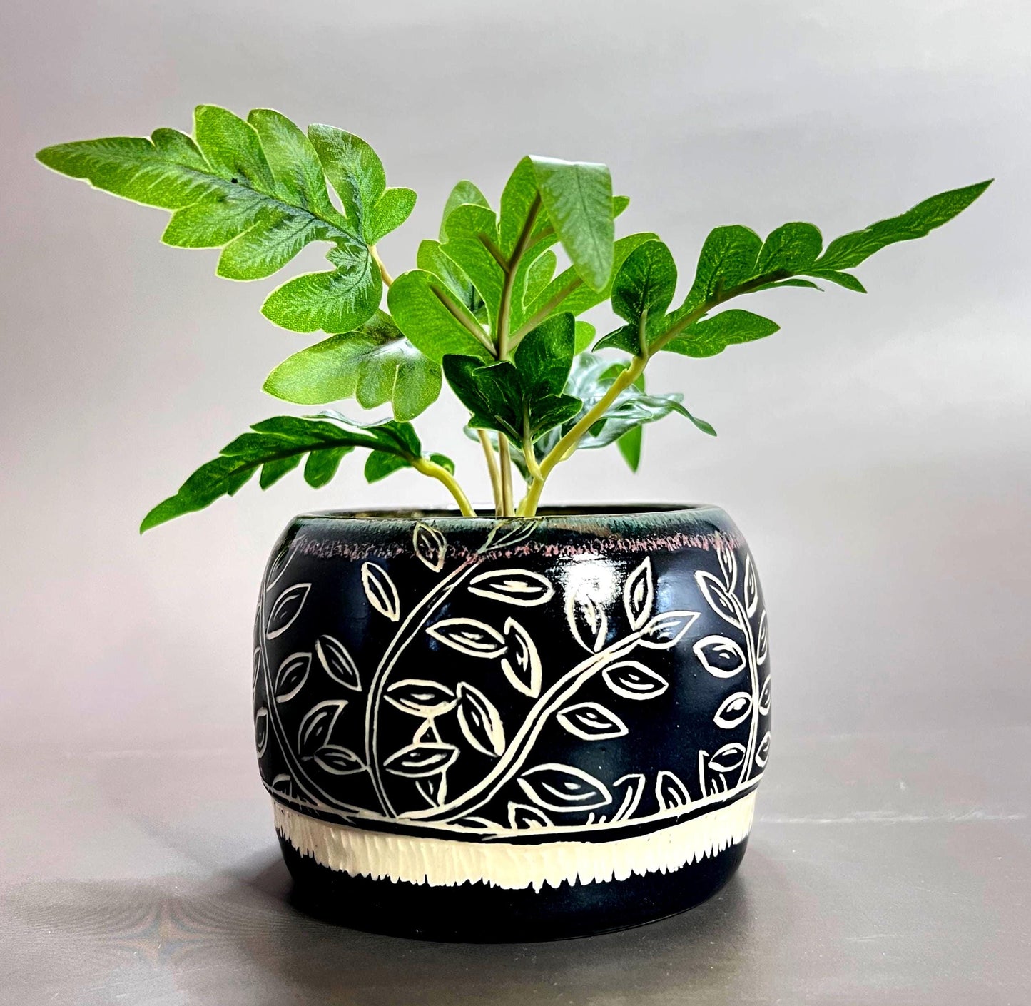 Ivy Green and Black Vine Design Small Cache Pot/ Snack/Charcuterie Bowl