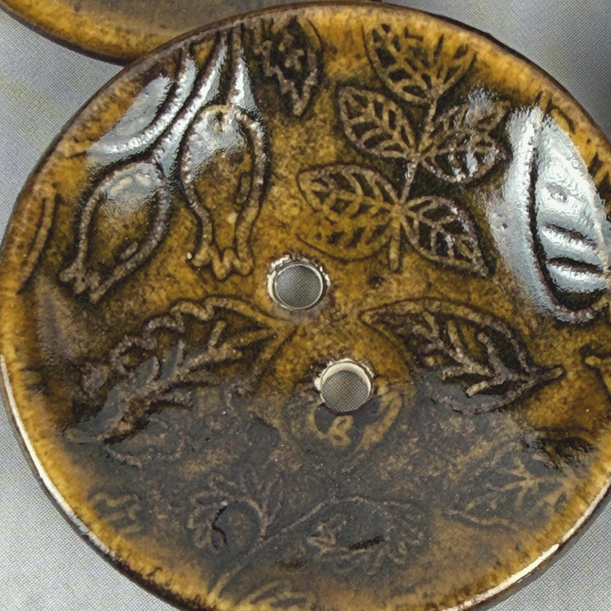 Fall Patterned Iron Celadon Ceramic Buttons