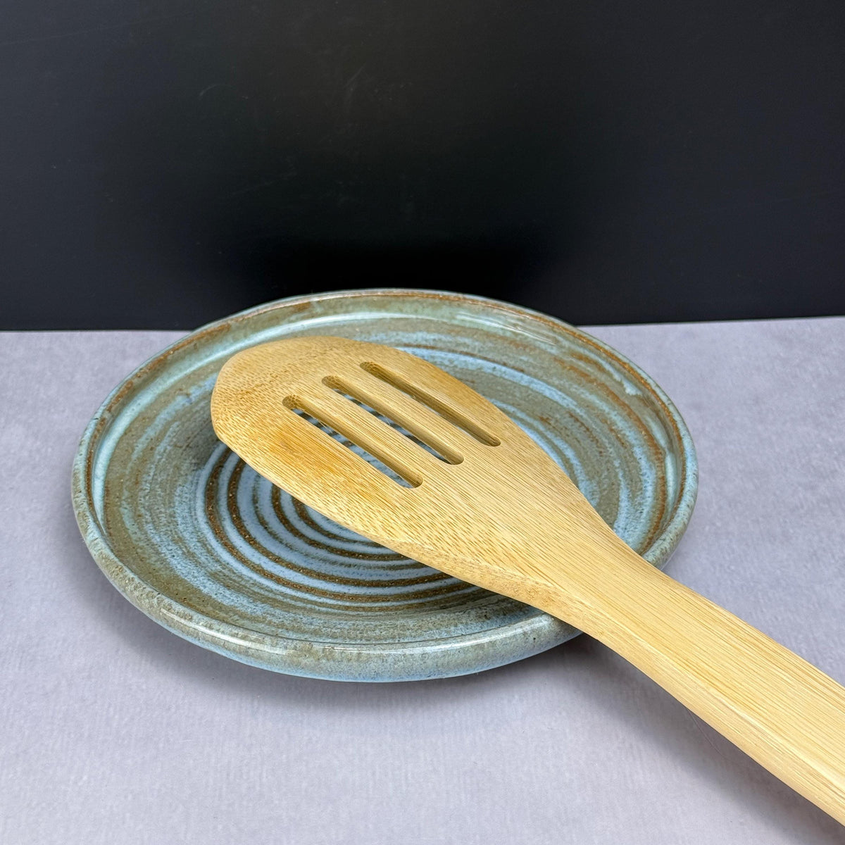 Blue and White Brown Stoneware Plate/Spoon Rest