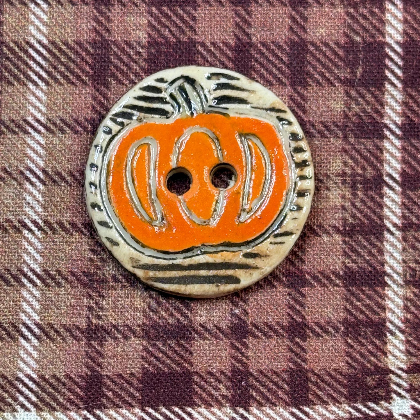 Carved Pumpkin 2 Hole Ceramic Button