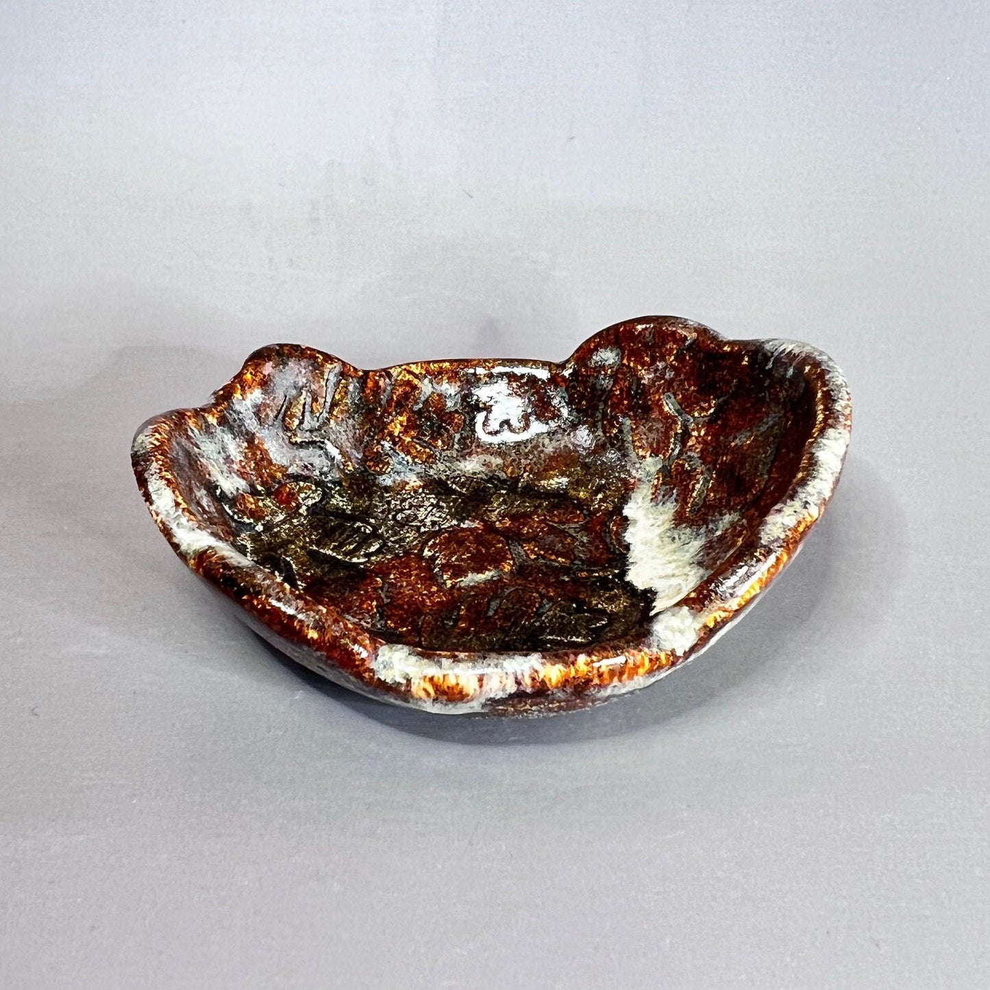 Brown Fall Leaves With Frost Teabag Holder/Spoon Rest