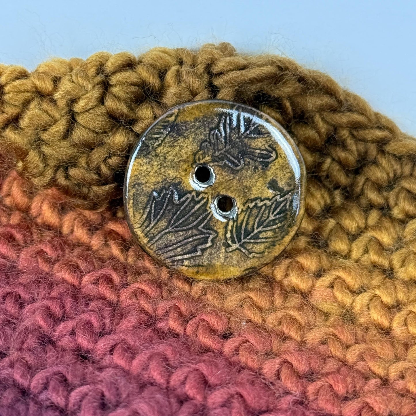 Fall Patterned Iron Celadon Ceramic Buttons