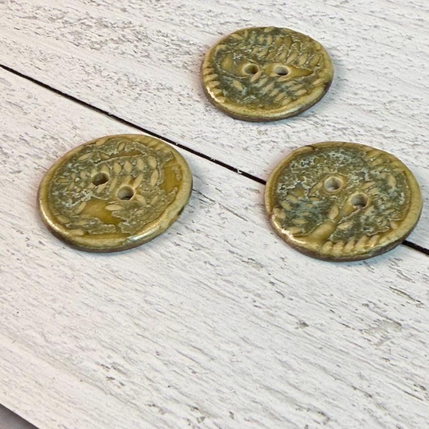 Small Spring Ferns with Green and Gold  2 Hole Round Buttons