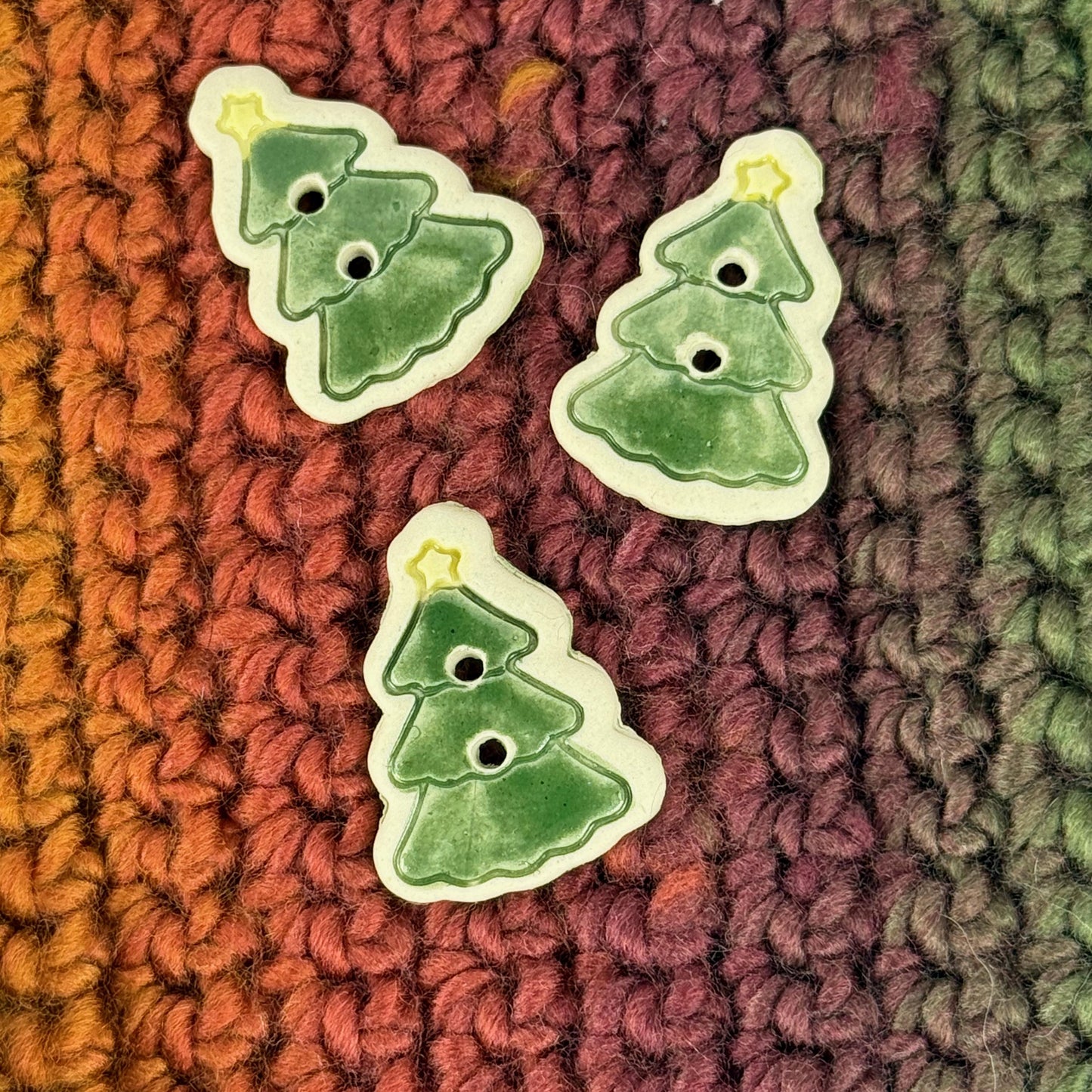 Evergreen Tree with Star Set of 3 Ceramic Buttons