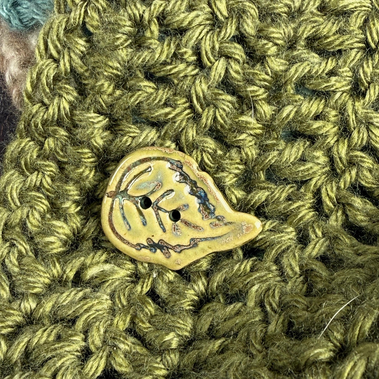 Large Stylized Green Leaf Ceramic Button