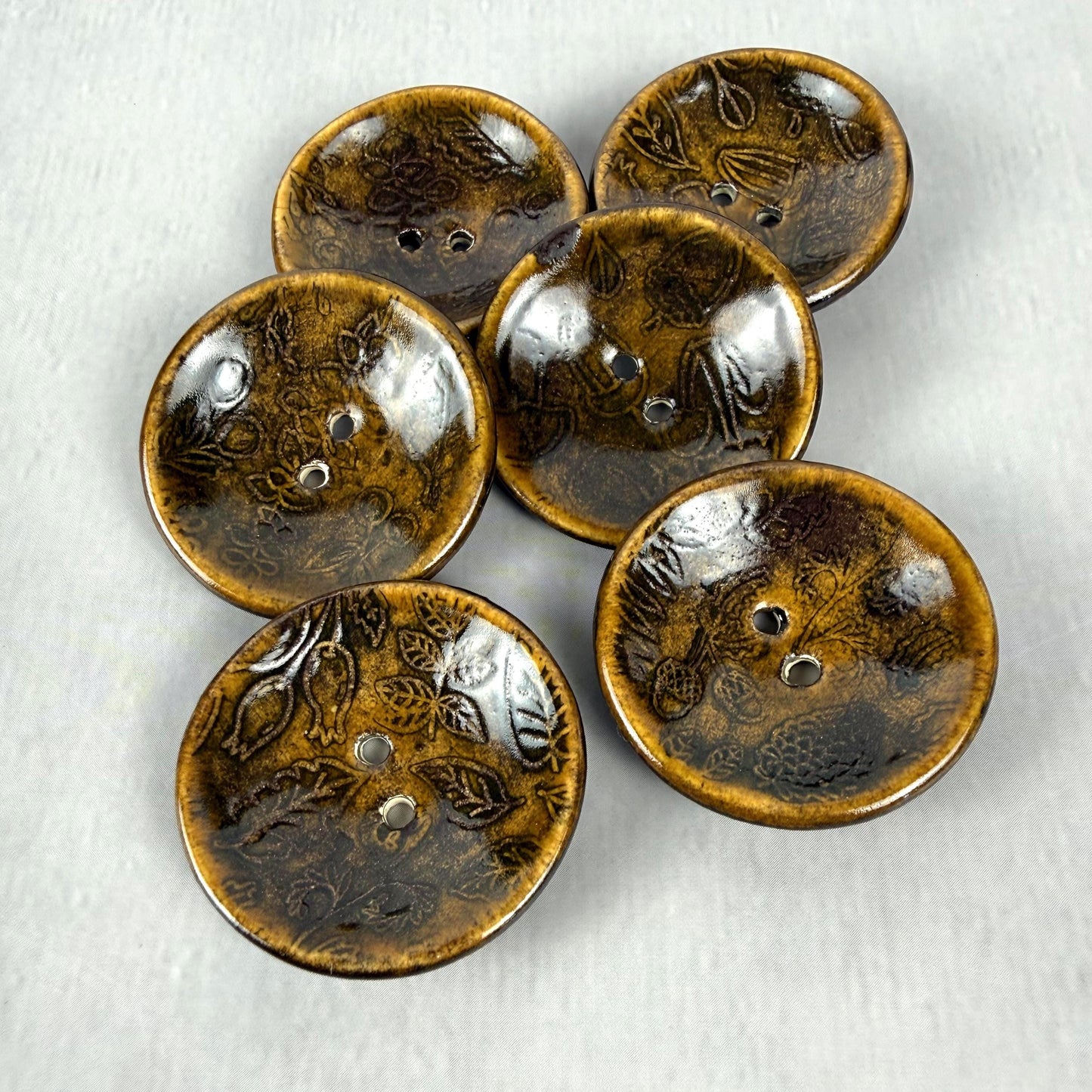 Fall Patterned Iron Celadon Ceramic Buttons