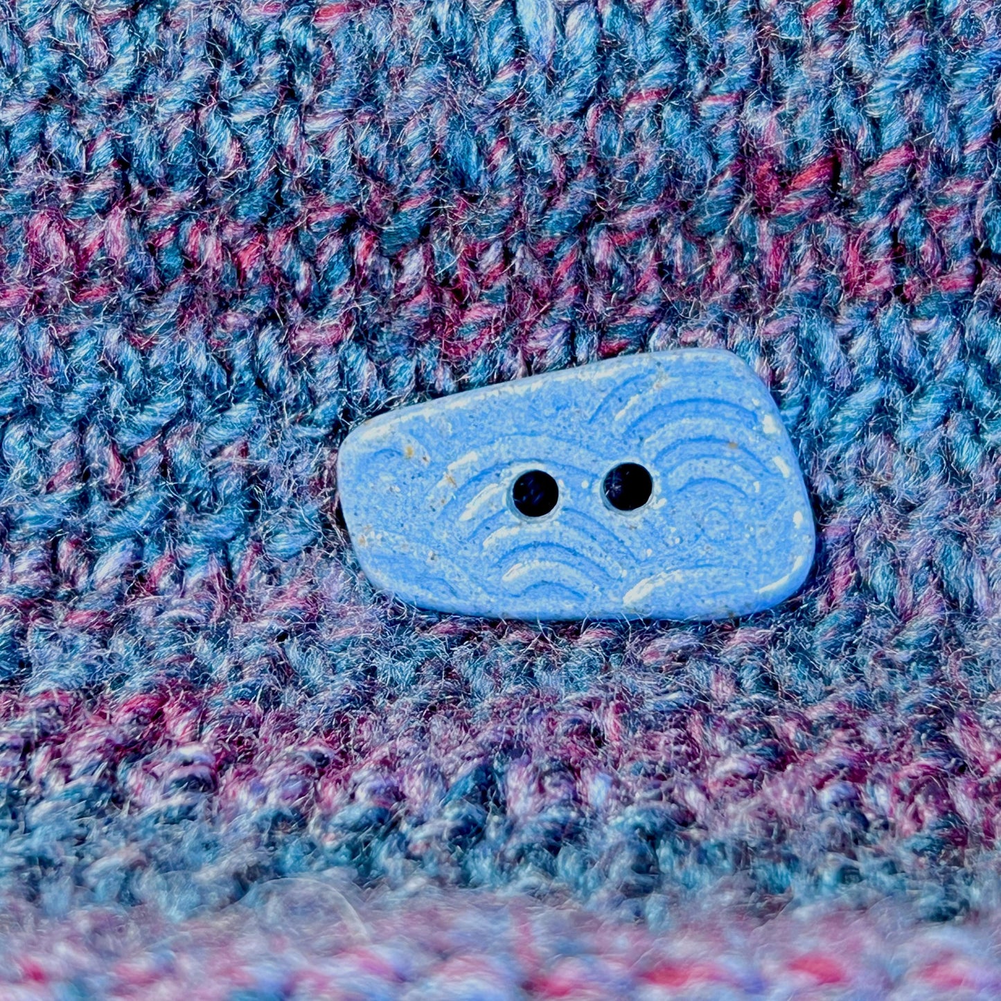 3 Blue Porcelain Wave Patterned Triangular Buttons