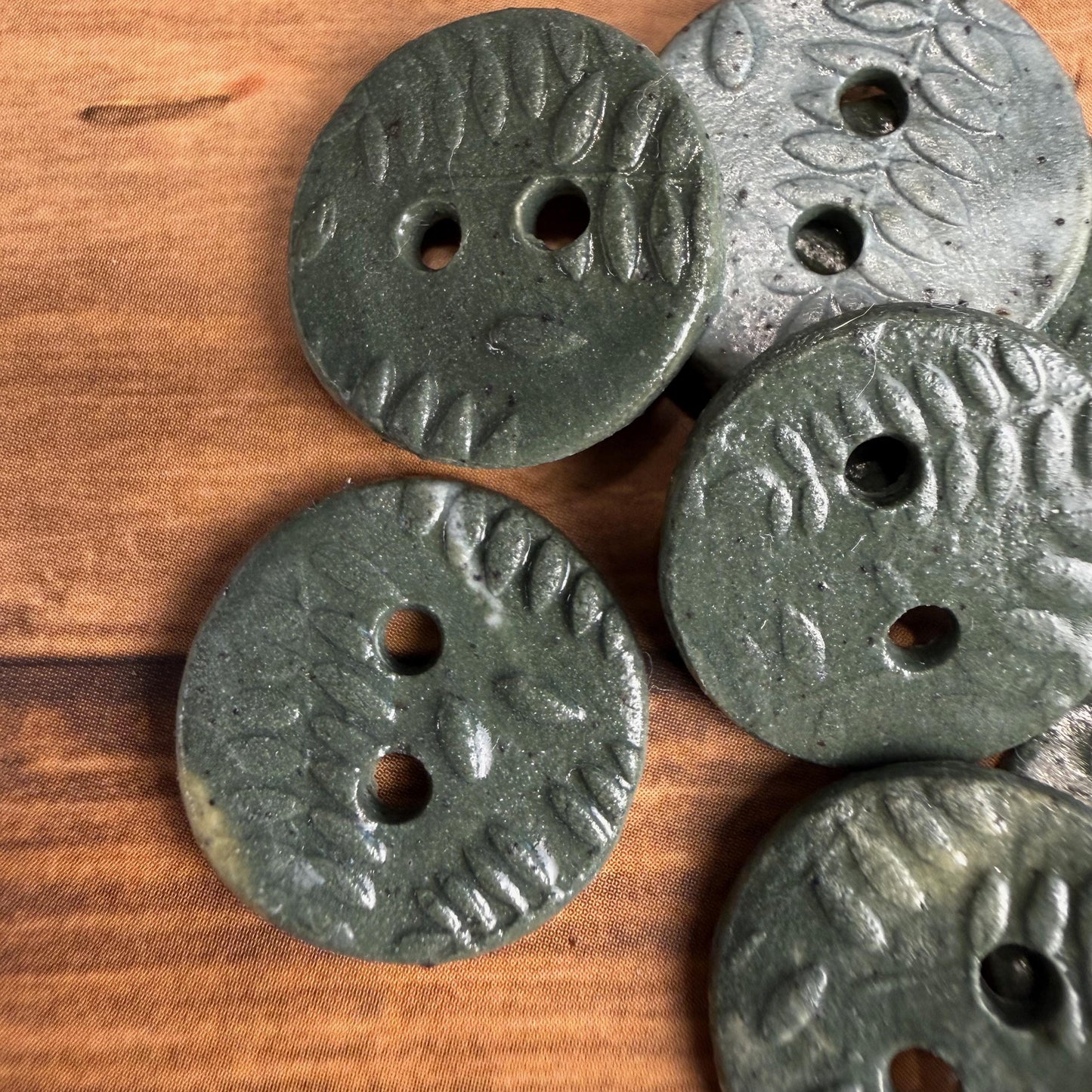 5 Tiny Green Porcelain Buttons with Fern Pattern