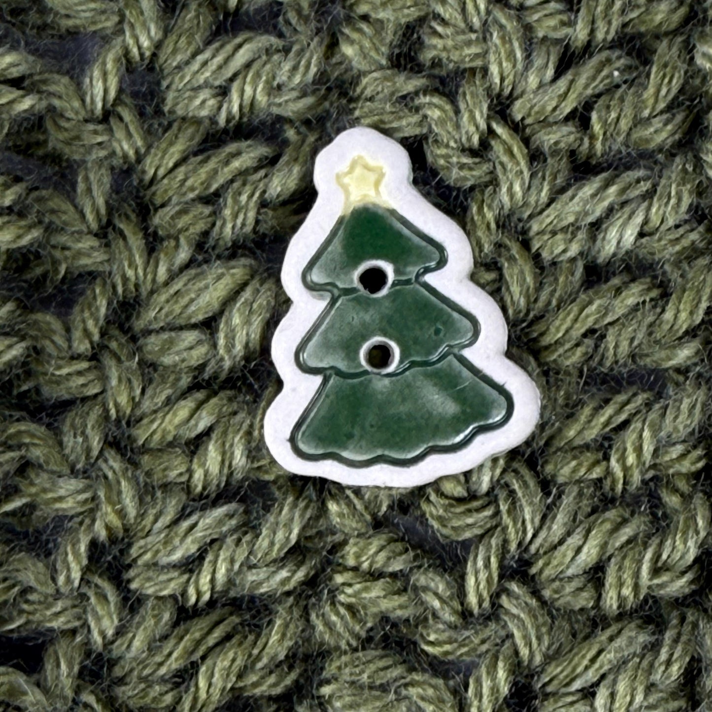 Evergreen Tree with Star Set of 3 Ceramic Buttons