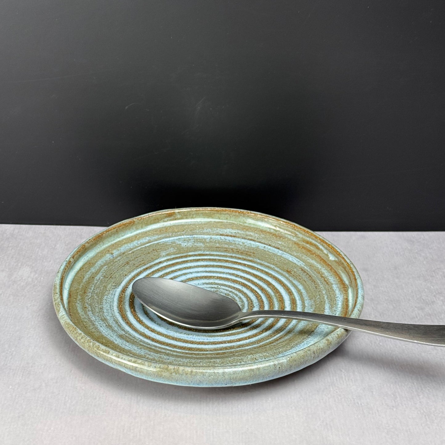 Blue and White Brown Stoneware Plate/Spoon Rest