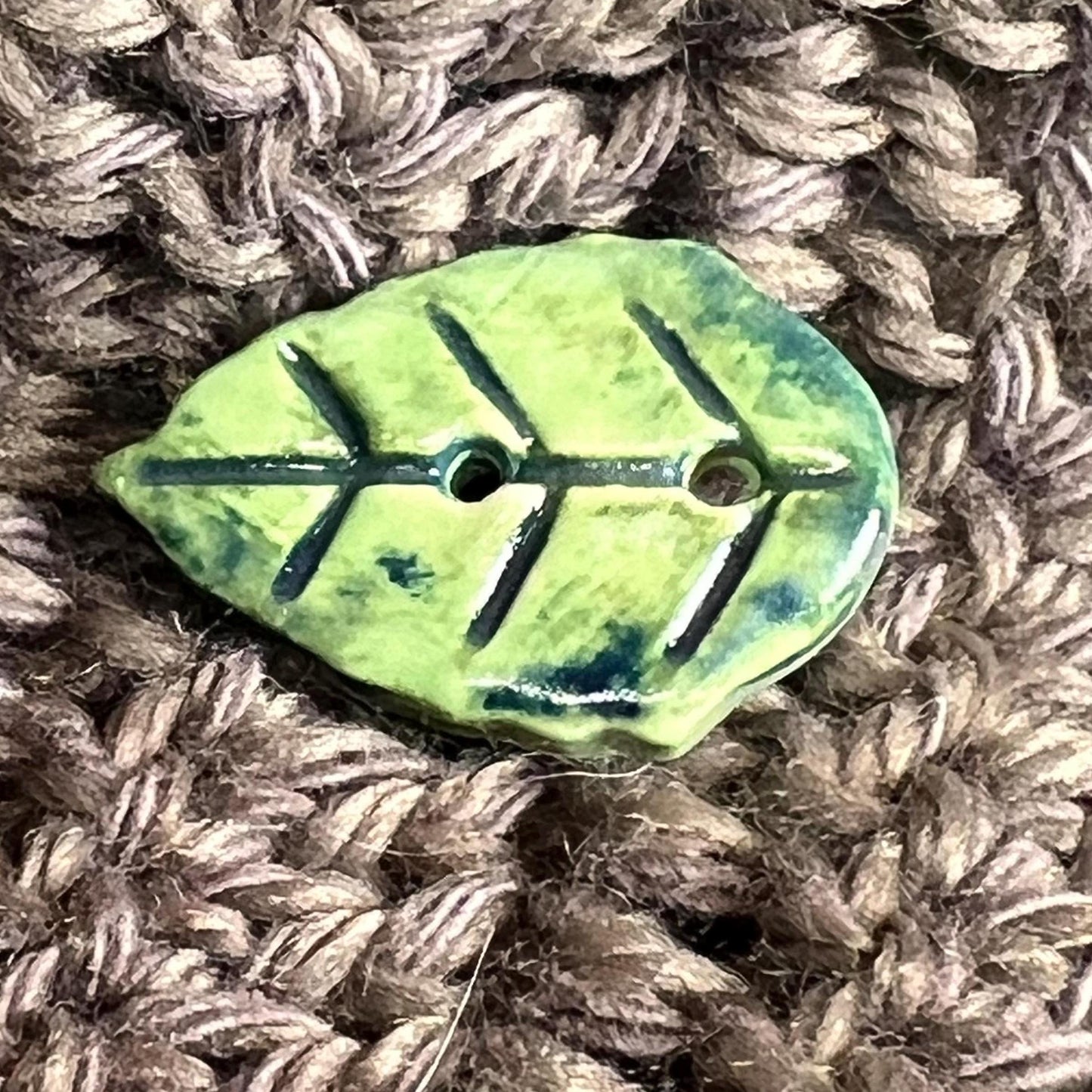 Leaf Shaped Ceramic Buttons Green with Dark Green Veins