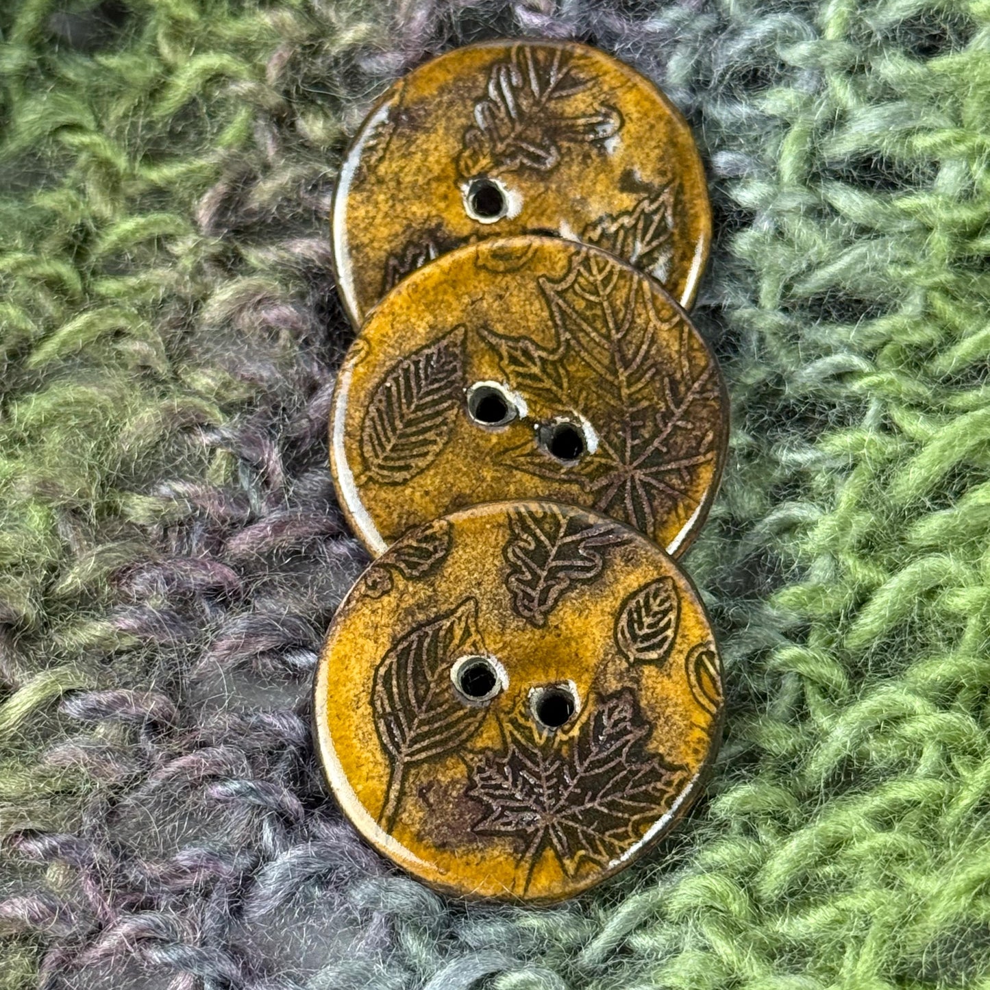 Fall Patterned Iron Celadon Ceramic Buttons
