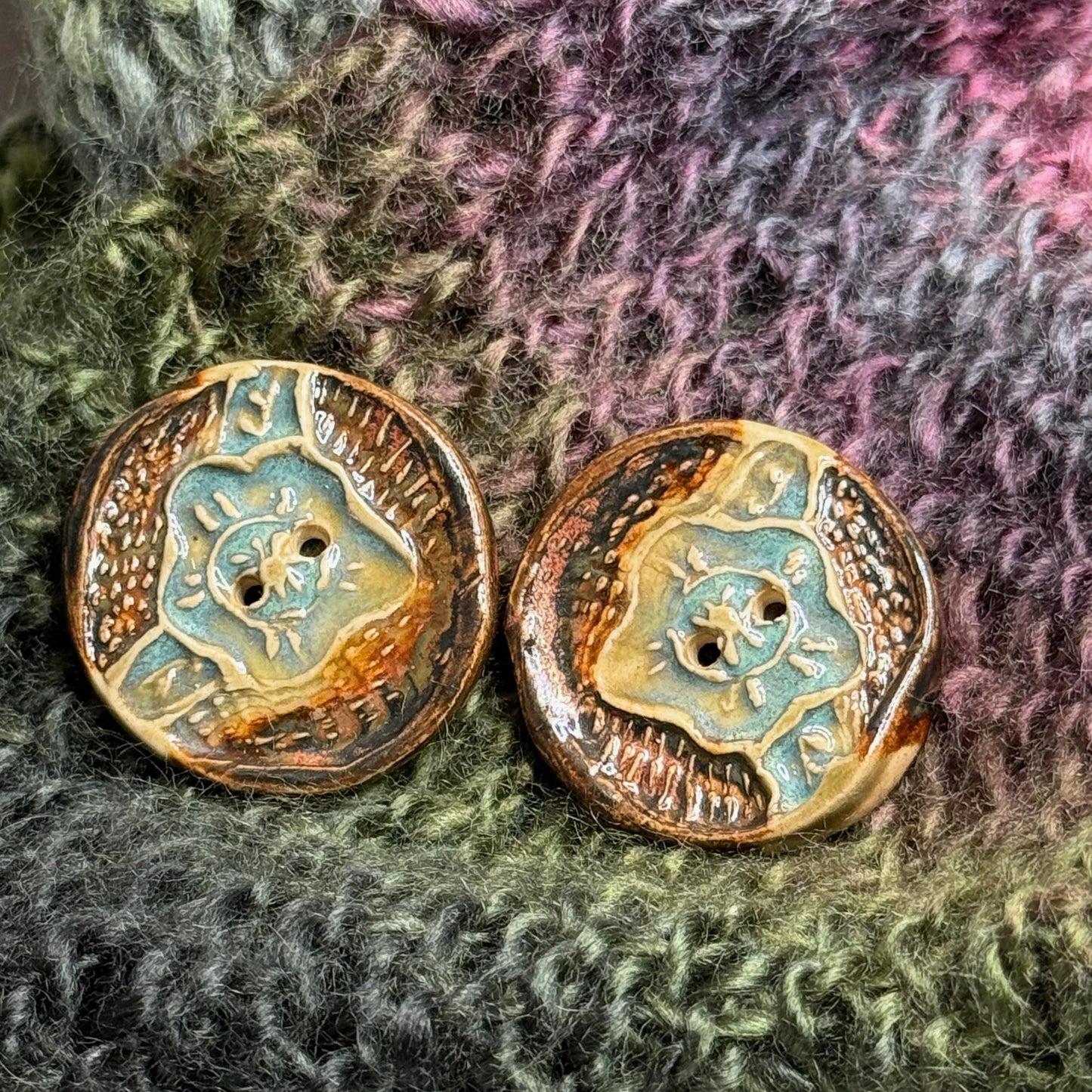 Flower and Leaf Textured Button Blue and Copper