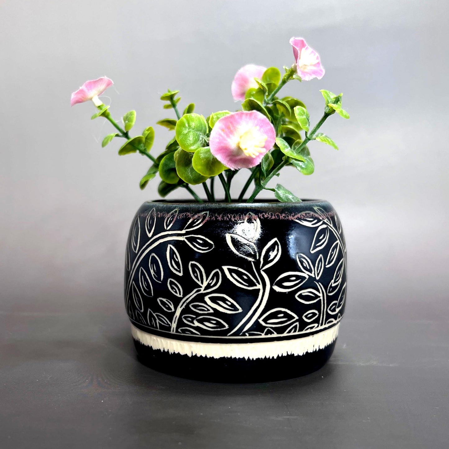 Ivy Green and Black Vine Design Small Cache Pot/ Snack/Charcuterie Bowl