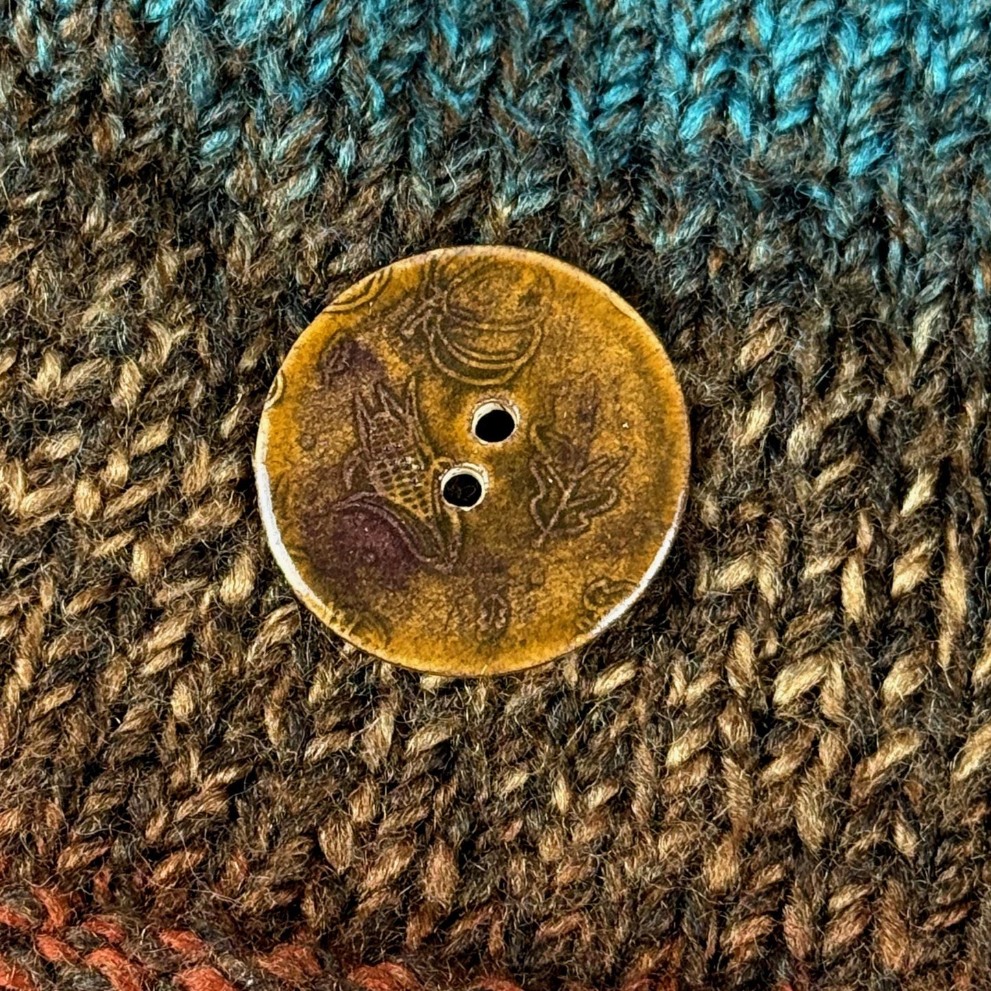 Fall Patterned Iron Celadon Ceramic Buttons