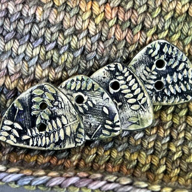 Woodland Fern Textured Triangular Ceramic Button