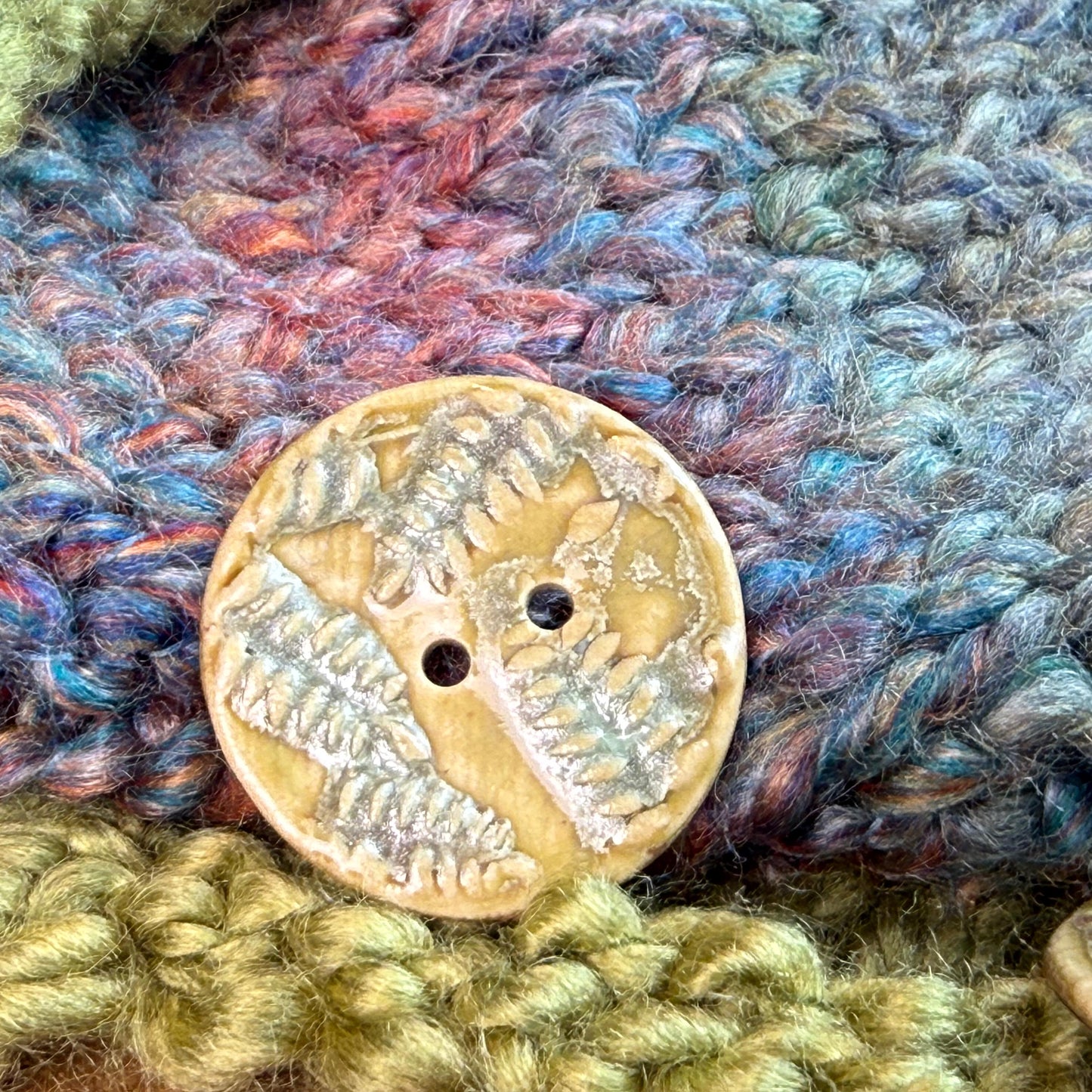Small Spring Ferns with Green and Gold 2 Hole Round Buttons