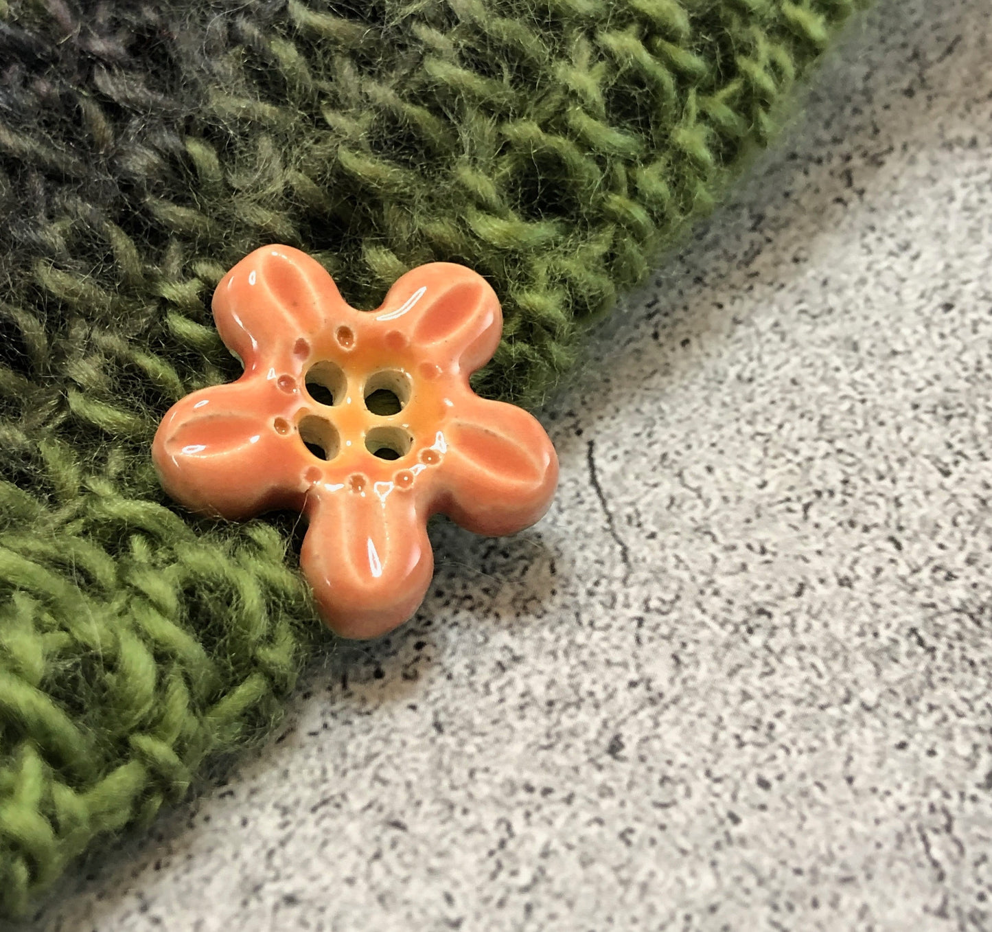 4-Hole Pink and Orange Five Petal Flower Buttons