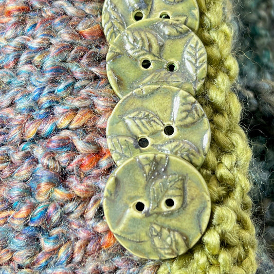 Green Leaves Pattern with Carving Round Button