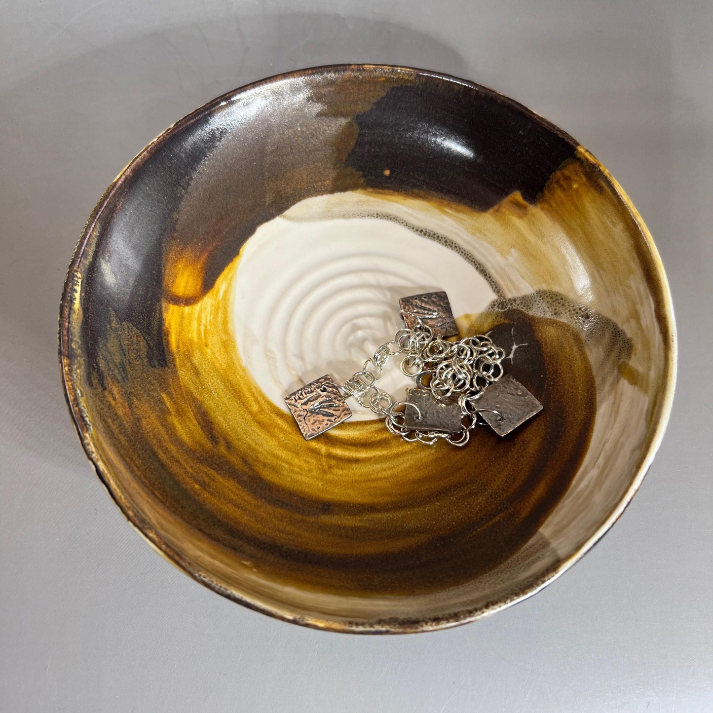 Shallow White with Copper Dish