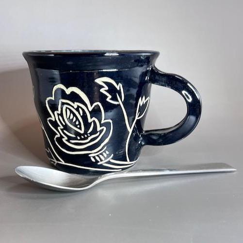 Graphic Flower Black Mug