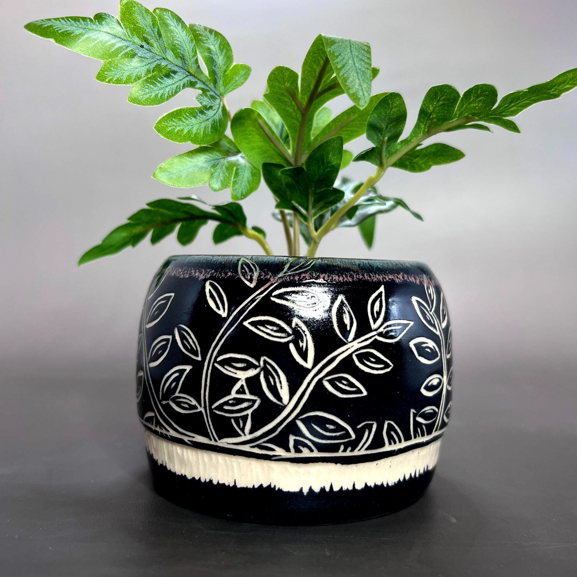 Ivy Green and Black Vine Design Small Cache Pot/ Snack/Charcuterie Bowl