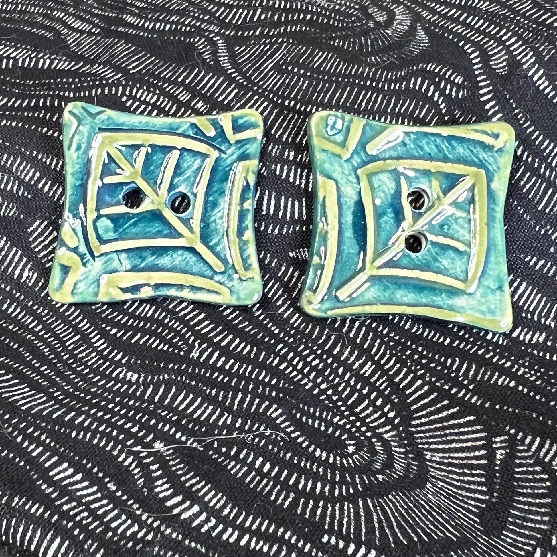 Square Green Button With Graphic Leaf Stamp 2 Holes