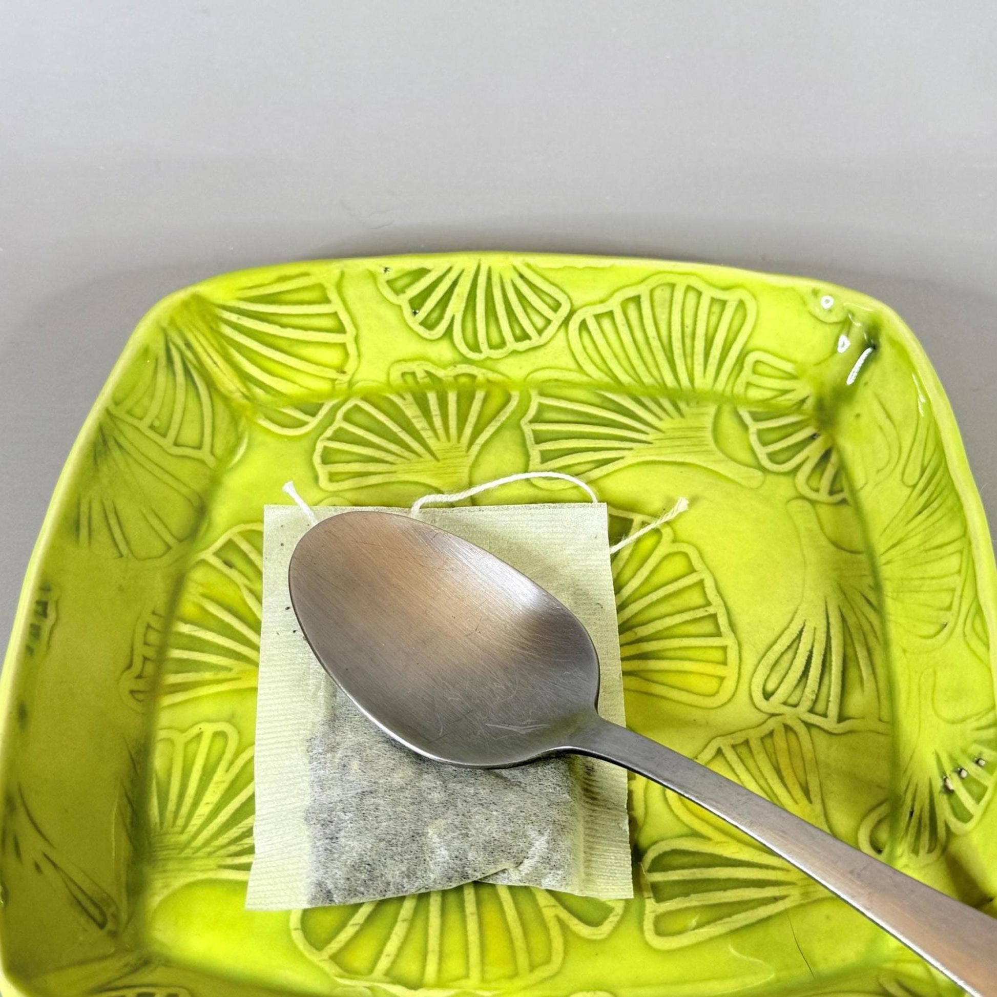 Bright Green Ginkgo Patterned Small Plate