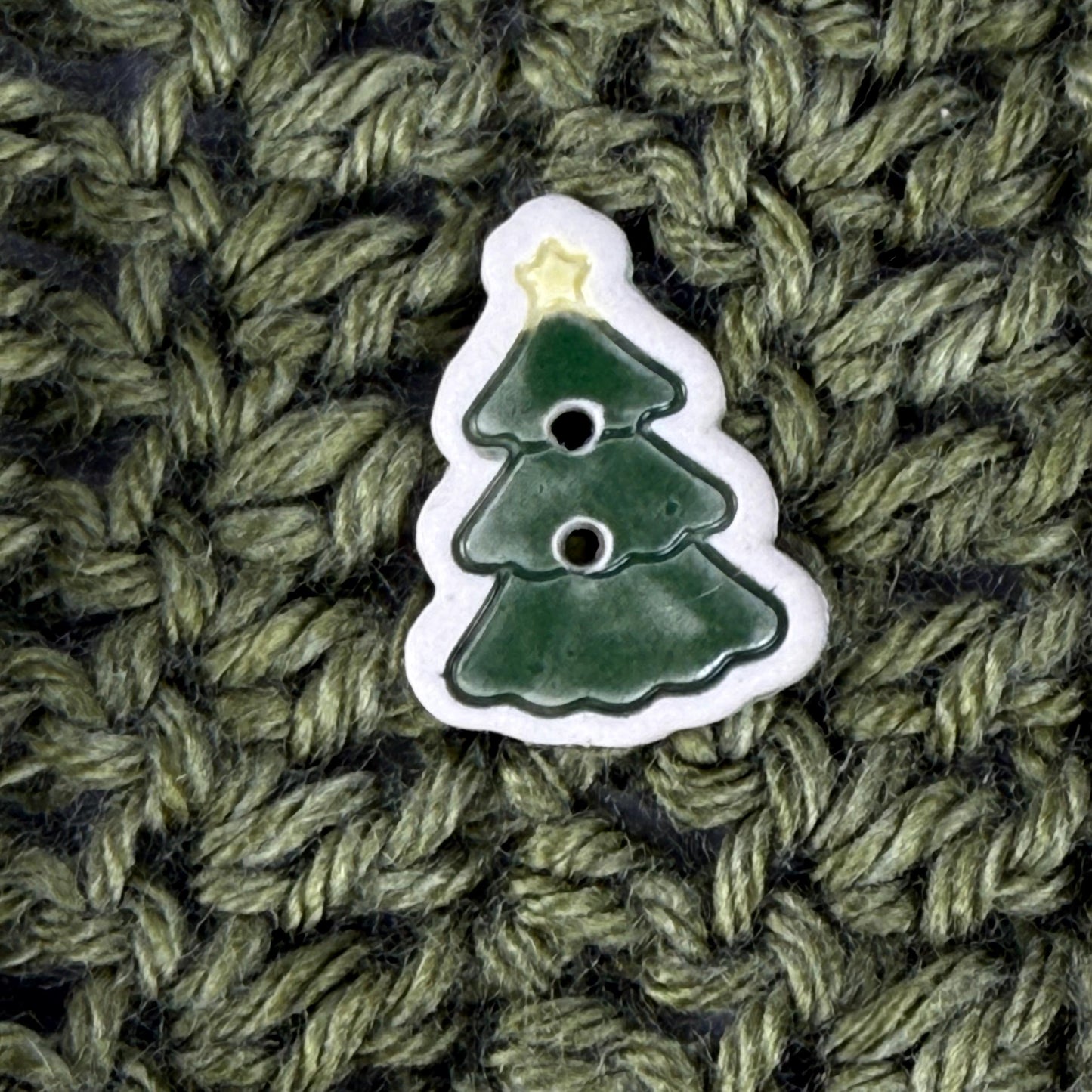 Evergreen Tree with Star Set of 3 Ceramic Buttons