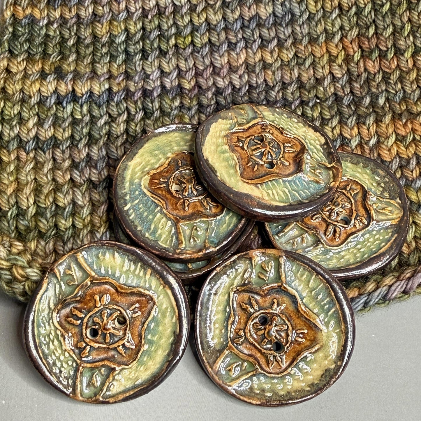Flower and Leaf Textured Button Blue/Green/Brown