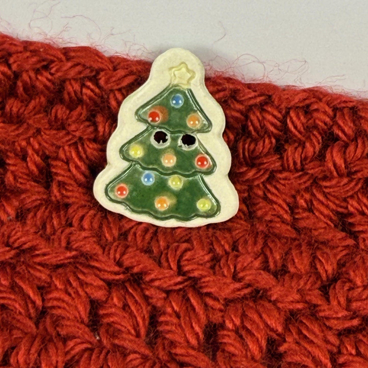 Set of 5 Christmas Tree with Decorations Ceramic Buttons