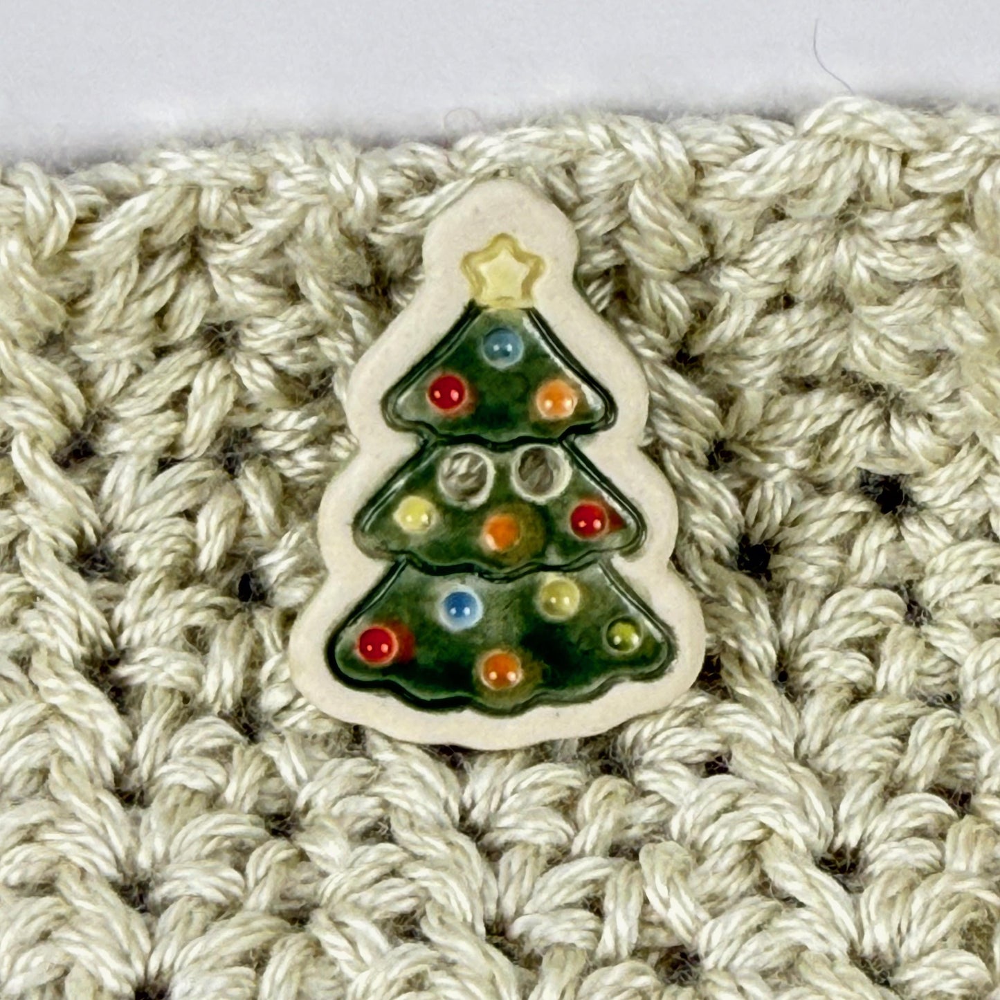 Set of 5 Christmas Tree with Decorations Ceramic Buttons