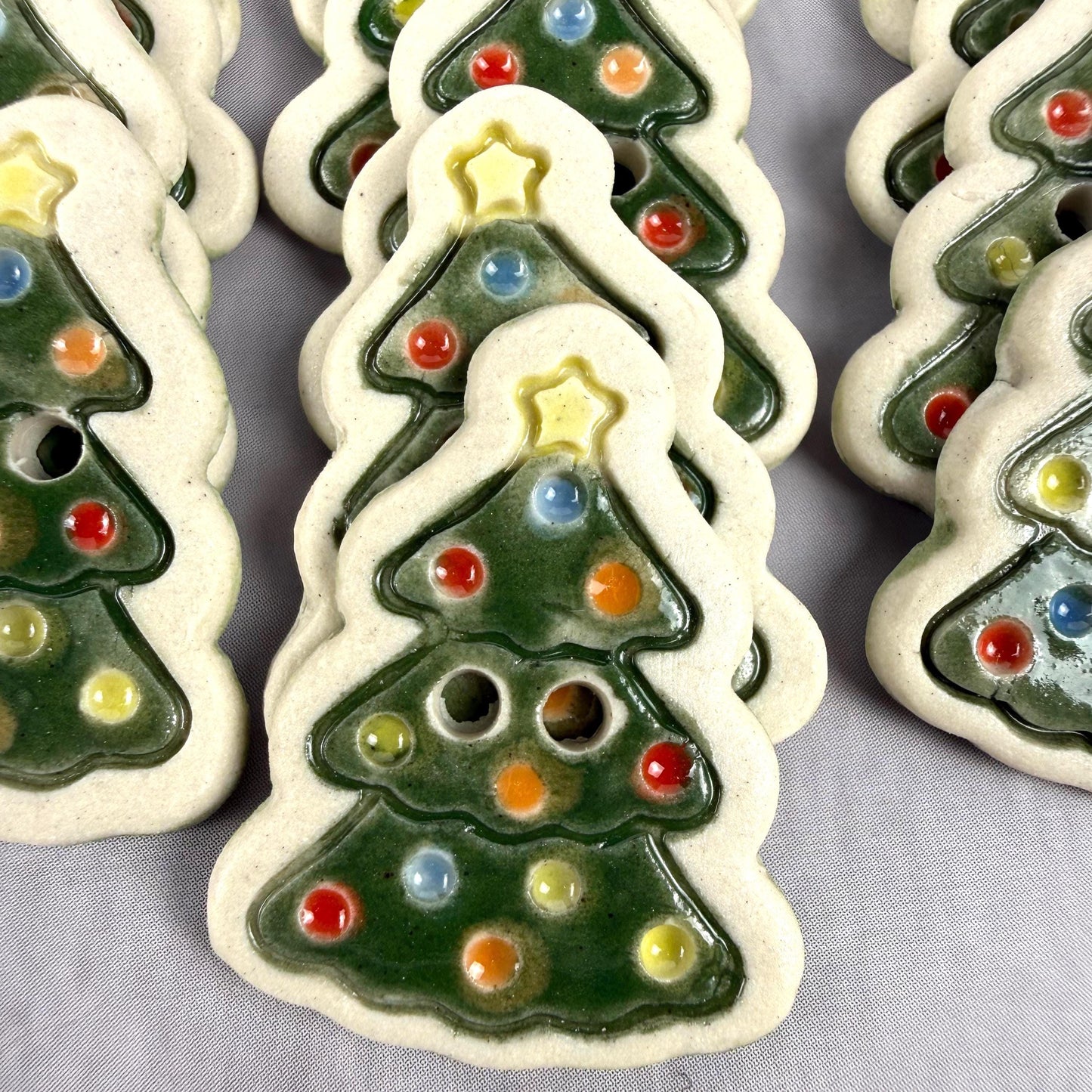 Set of 5 Christmas Tree with Decorations Ceramic Buttons