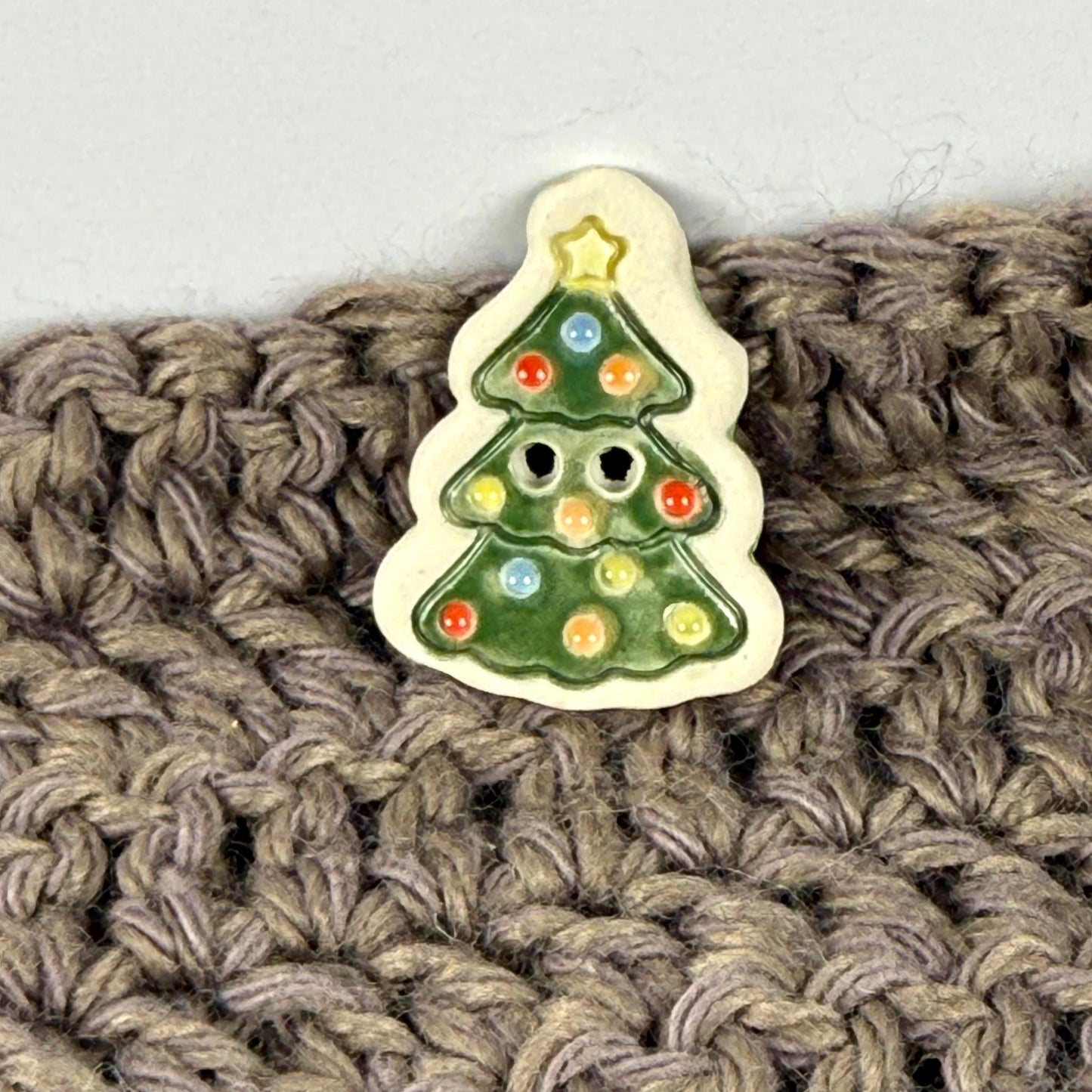 Set of 5 Christmas Tree with Decorations Ceramic Buttons