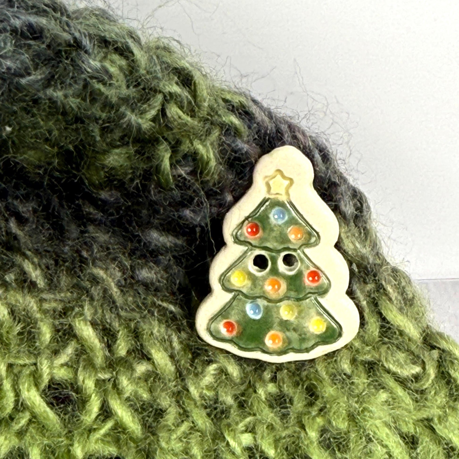 Set of 5 Christmas Tree with Decorations Ceramic Buttons
