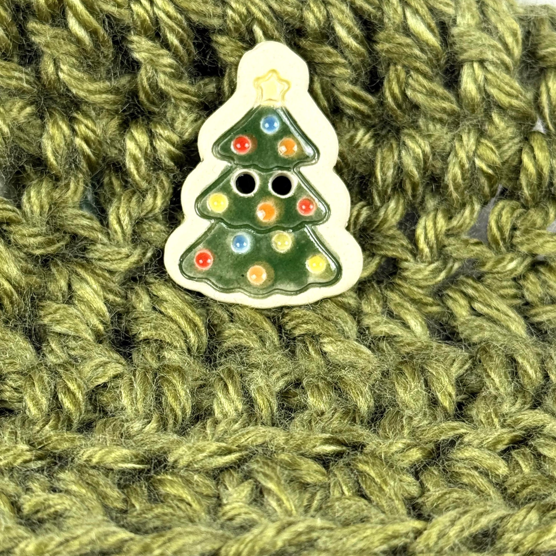 Set of 5 Christmas Tree with Decorations Ceramic Buttons