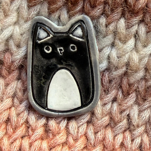 Tuxedo Cat Needle Minders