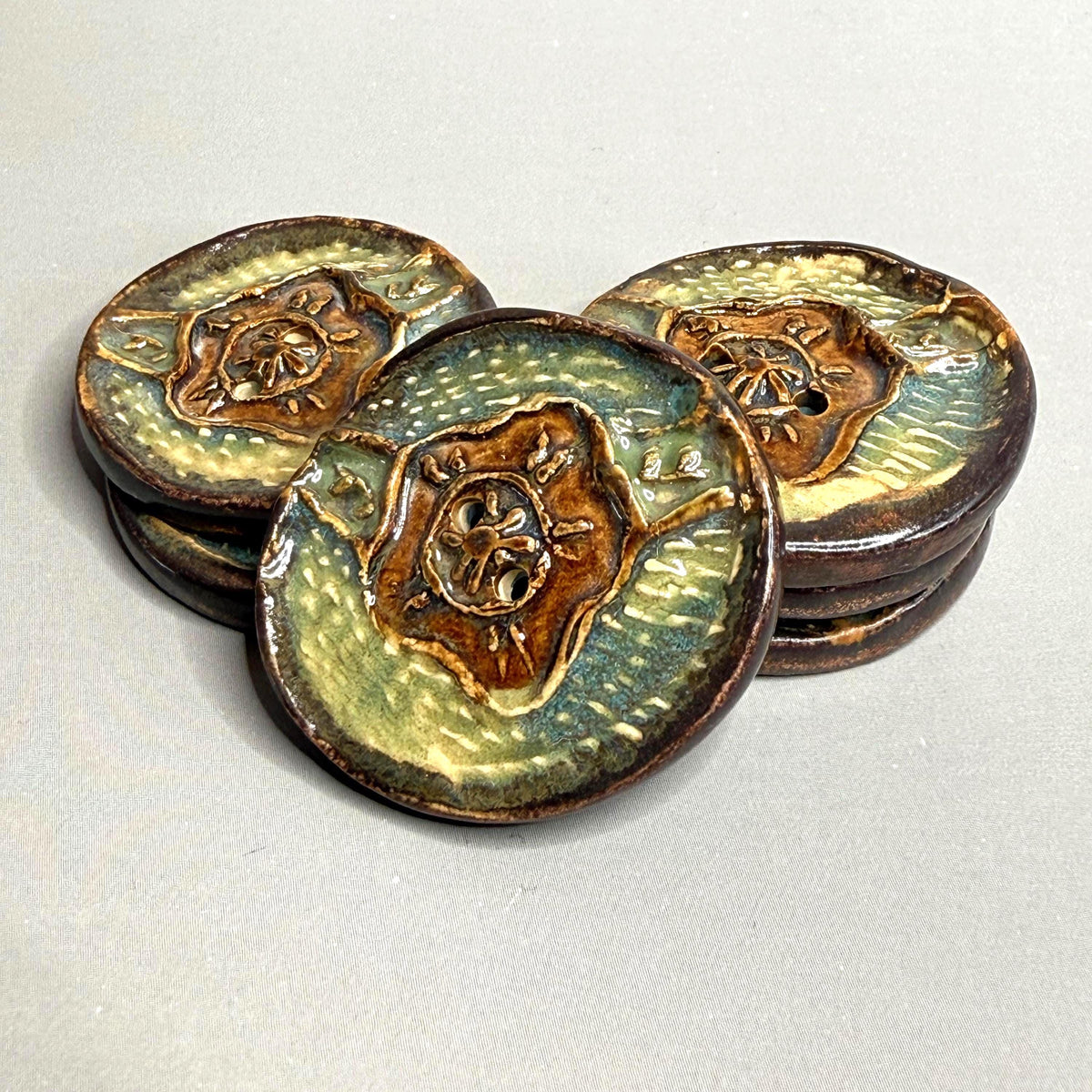 Flower and Leaf Textured Button Blue/Green/Brown