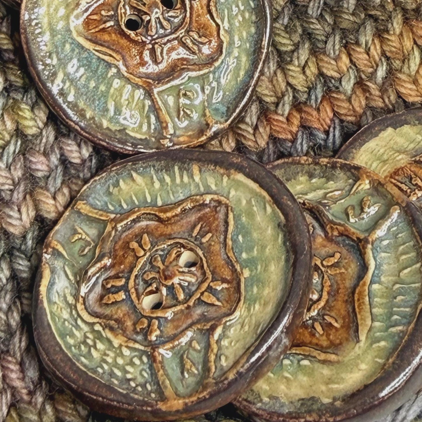 Flower and Leaf Textured Button Blue/Green/Brown
