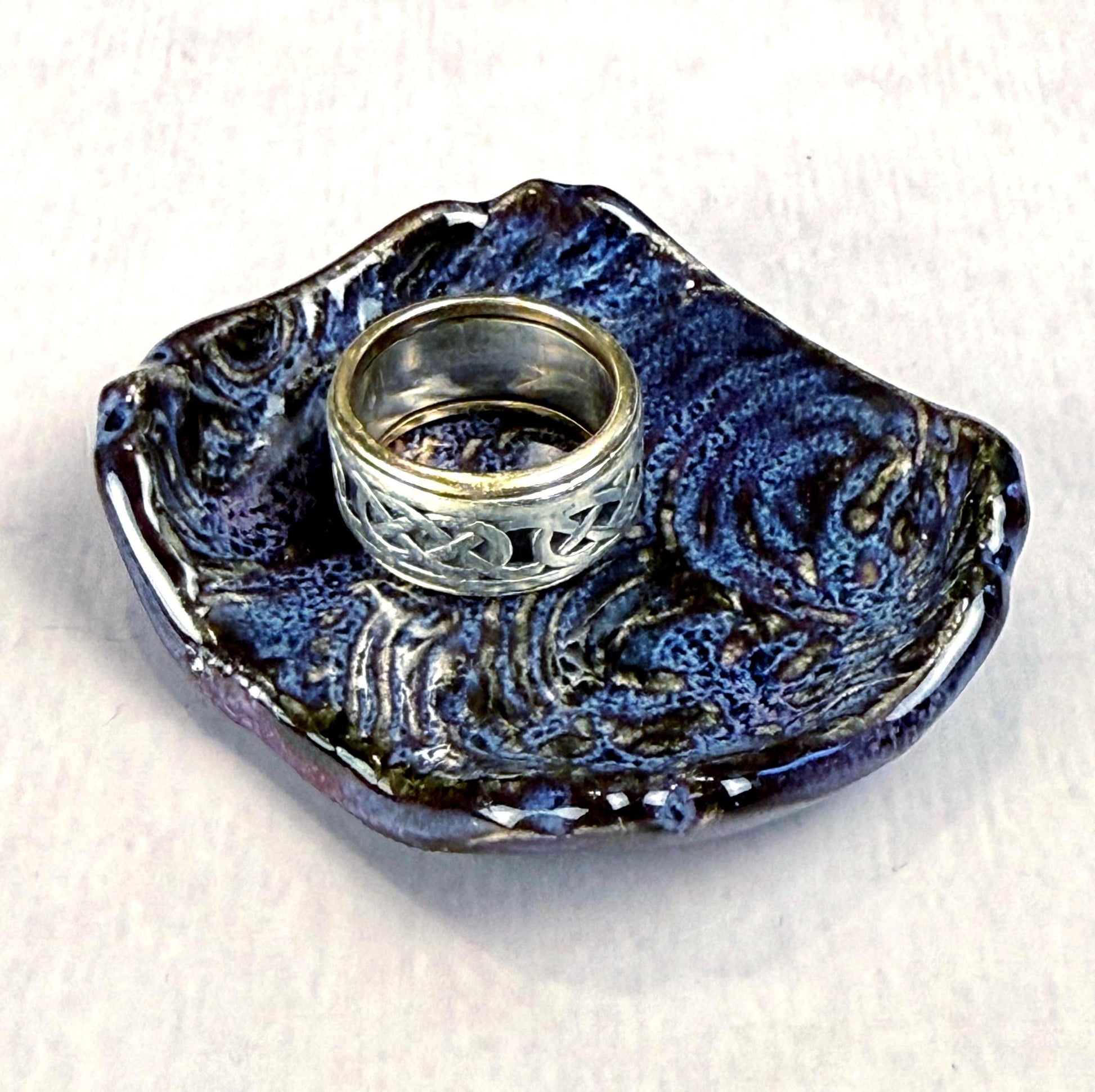 Dark Blue and Purple Wave Patterned Chopstick Rest/Tiny Spoon Rest