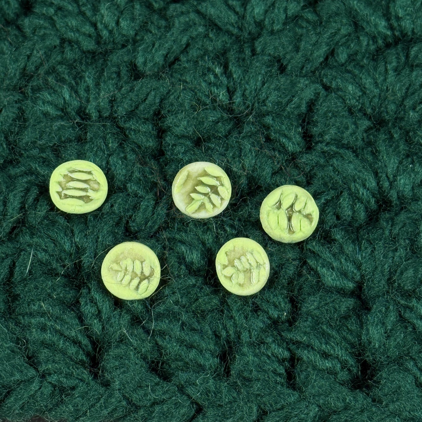 Decorative Tiny Green Fern Ceramic Buttons