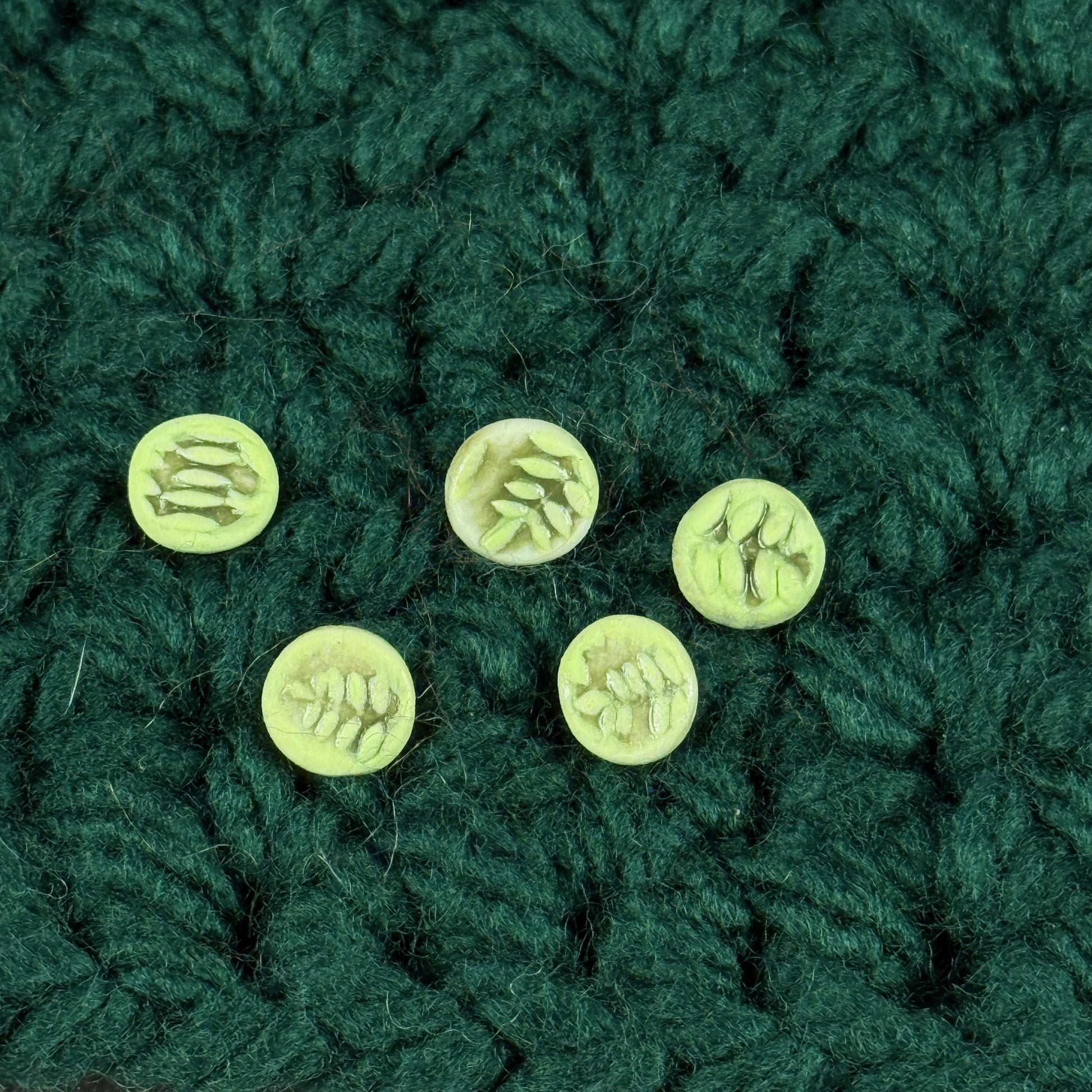 Decorative Tiny Green Fern Ceramic Buttons