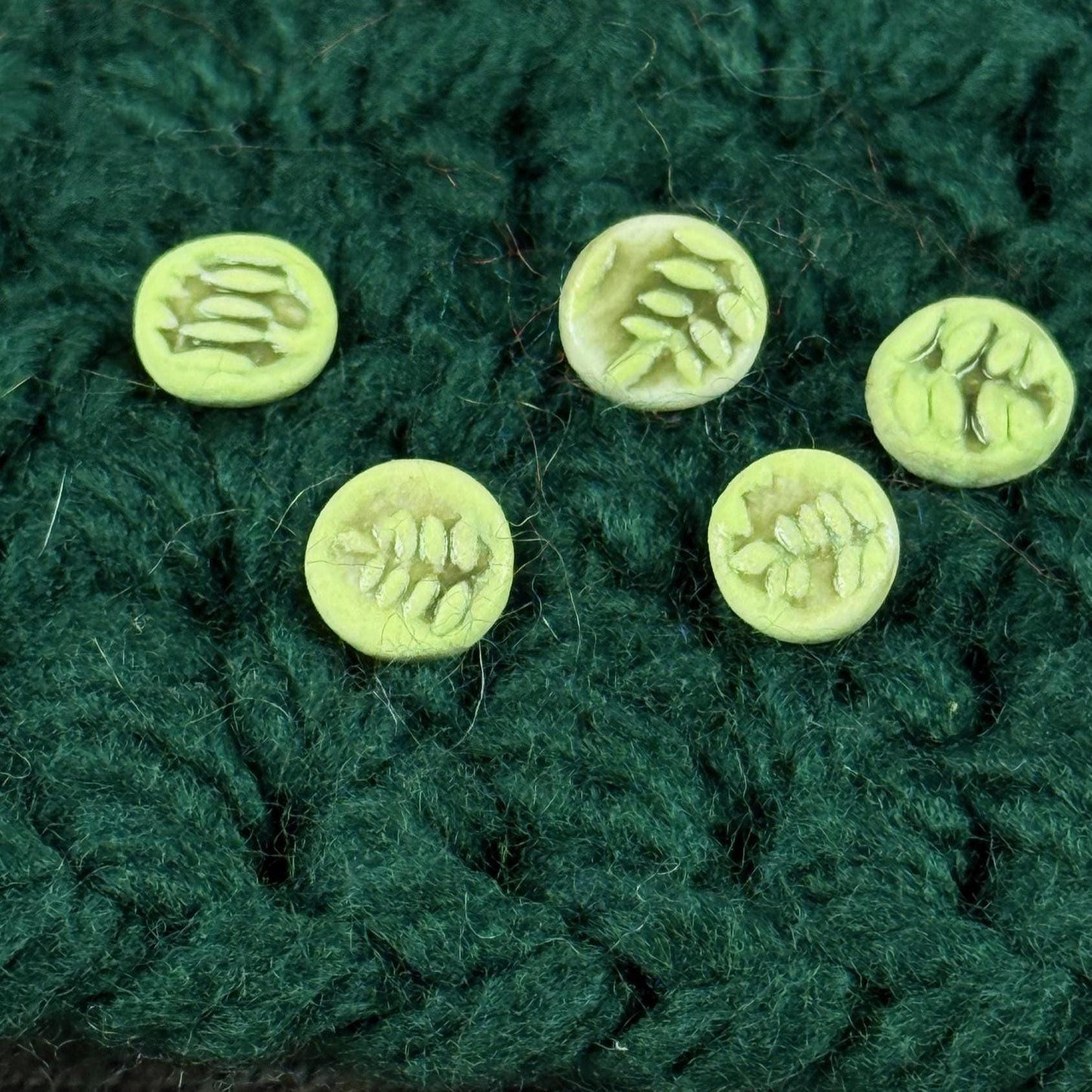 Decorative Tiny Green Fern Ceramic Buttons