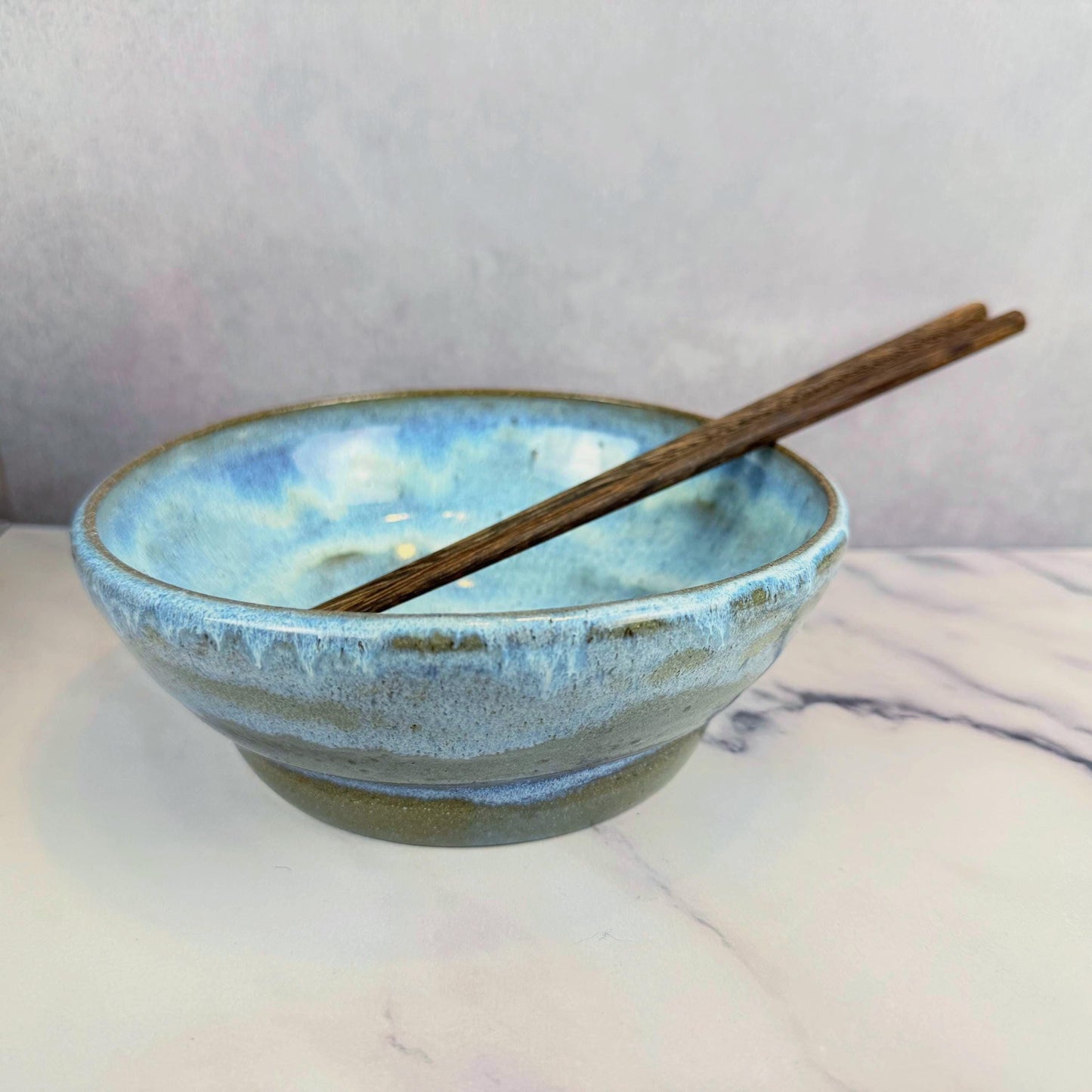 Blue and White Stoneware Serving Bowl/Noodle Bowl