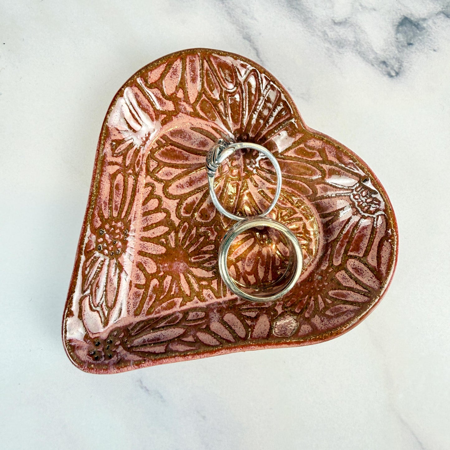 Red Ceramic Teabag Holder/Spoonrest with Daisy Pattern