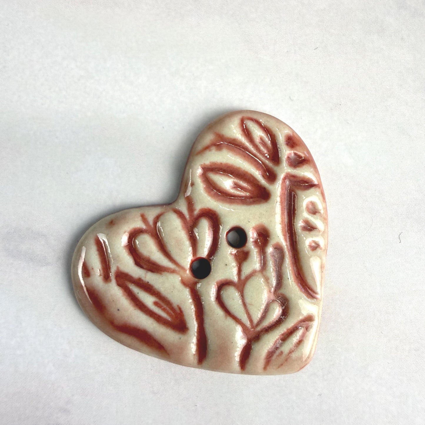 Red and Pale Pink Floral Patterned Heart Ceramic Button