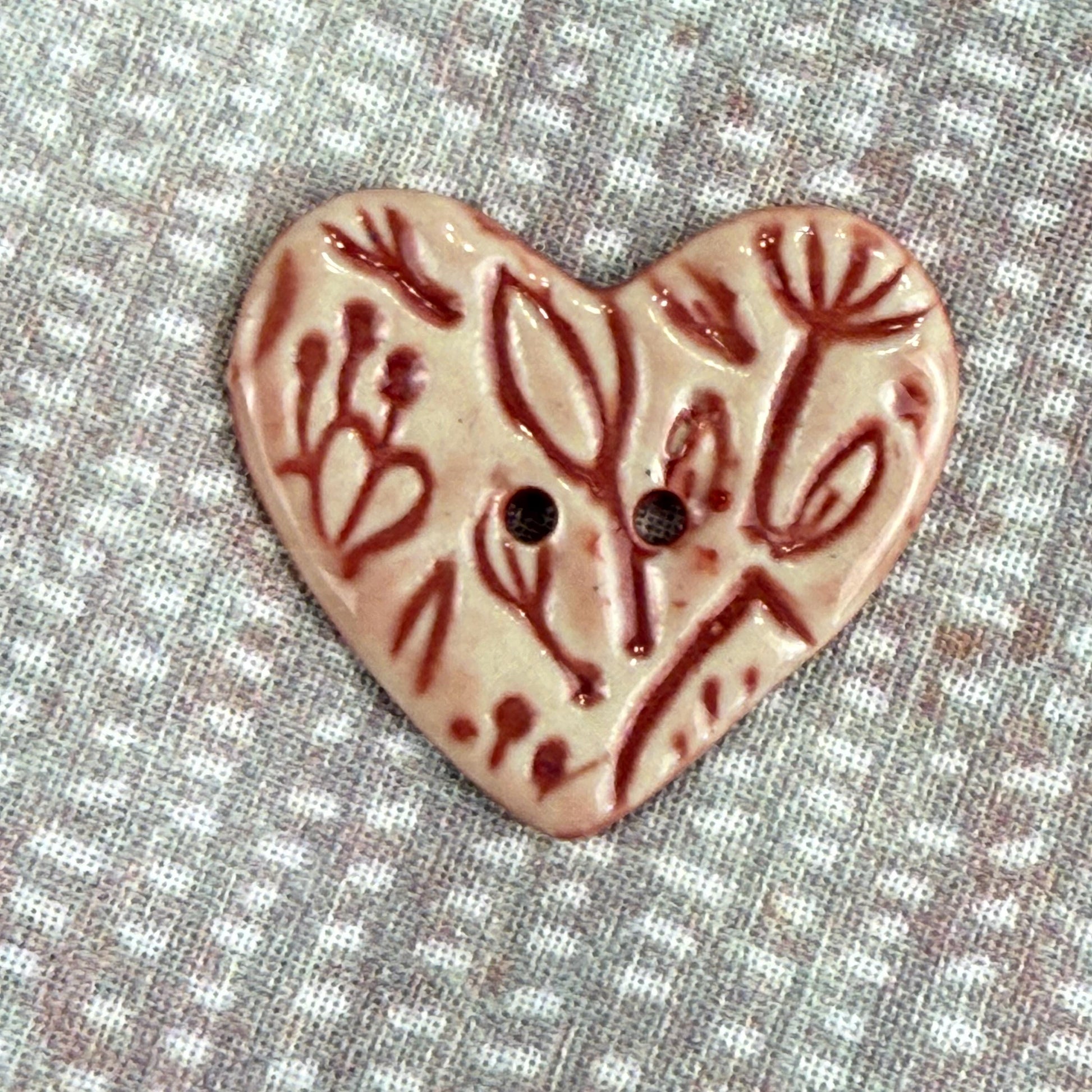 Red and Pale Pink Floral Patterned Heart Ceramic Button