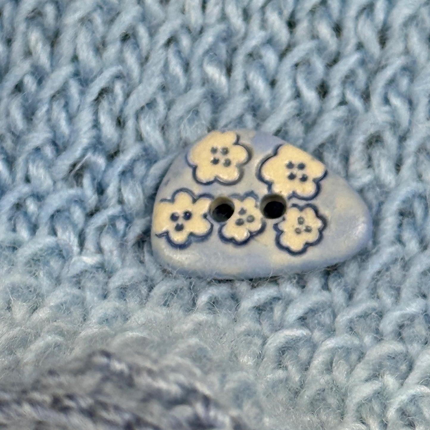 Set of 5 Small Blue Triangular Shaped Buttons with White Flowers